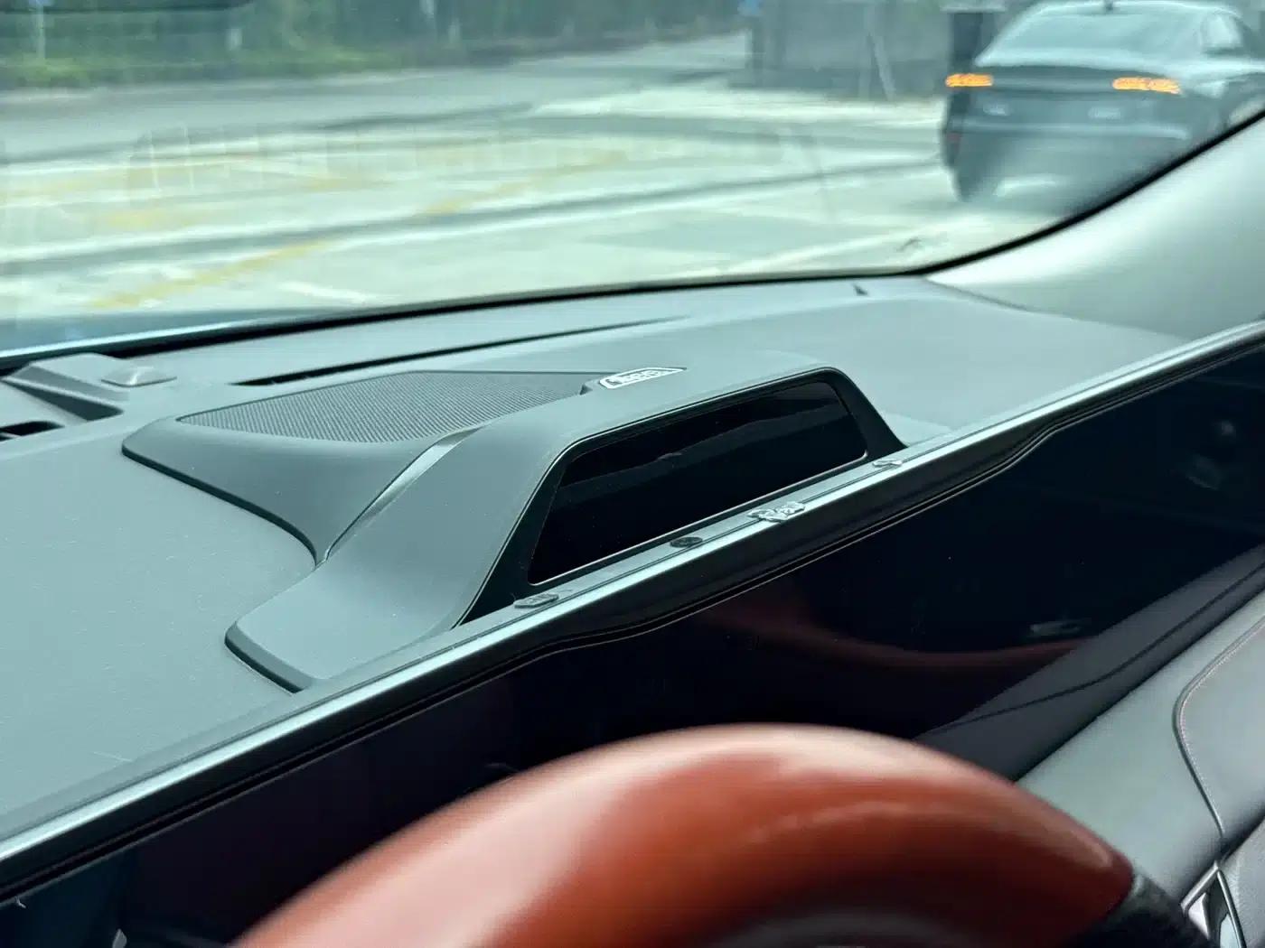Lincoln Z 2022 Facelift i-Enjoy Premium Edition — миниатюра 18
