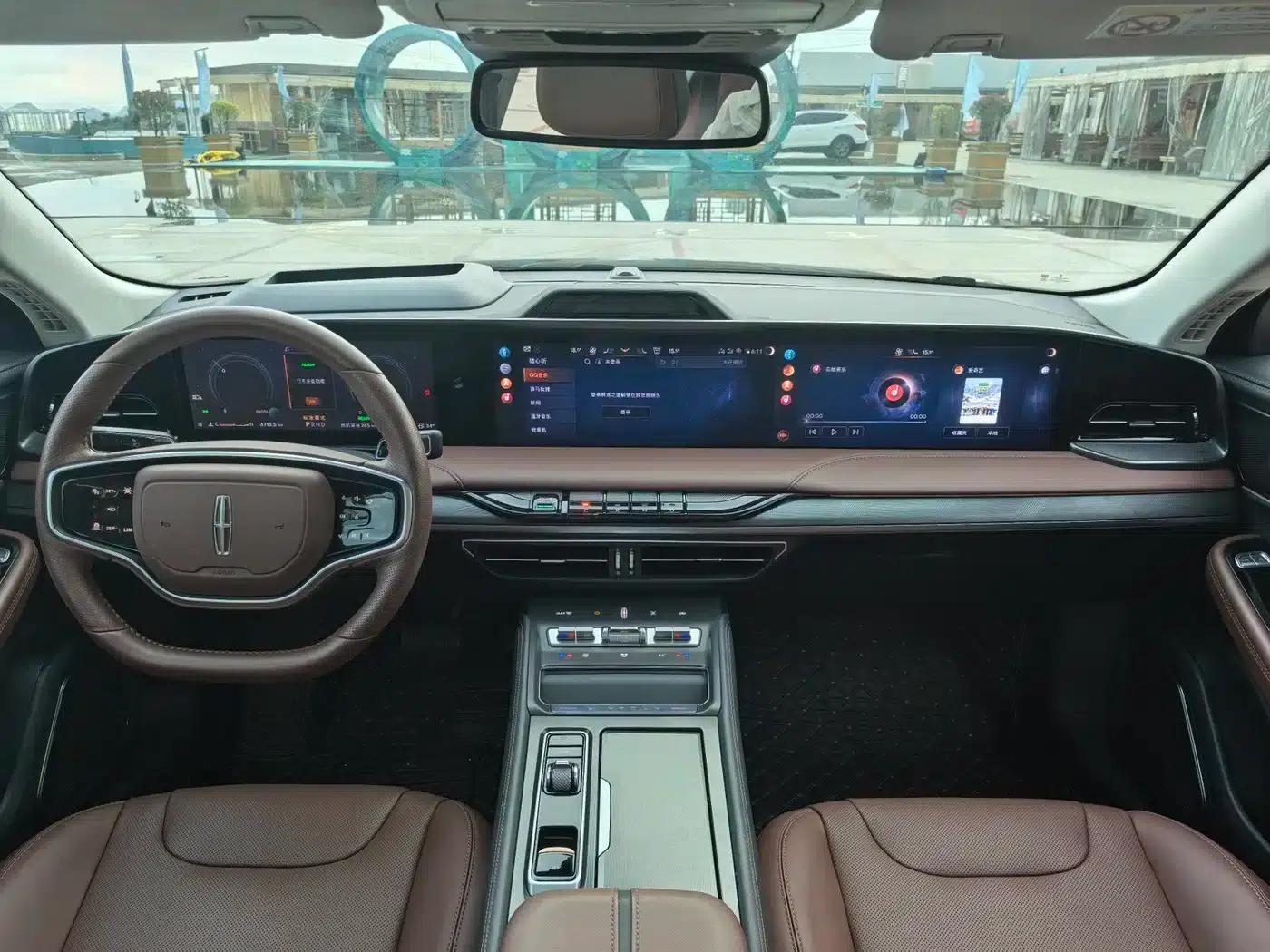 Lincoln Z 2024 2.0T Two-Wheel Drive Premium Hybrid — миниатюра 5