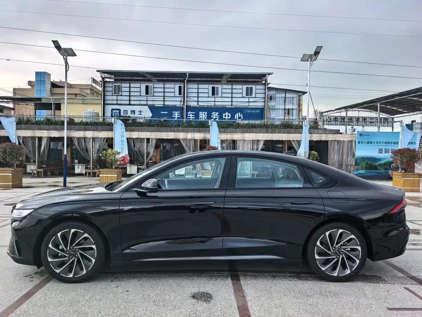 Lincoln Z 2024 2.0T Two-Wheel Drive Premium Hybrid — миниатюра 7