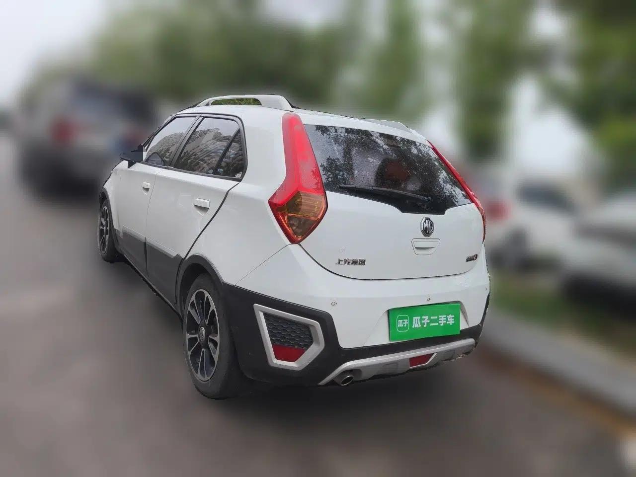 MG 3SW 2015 1.5L AMT Elite Model — миниатюра 4