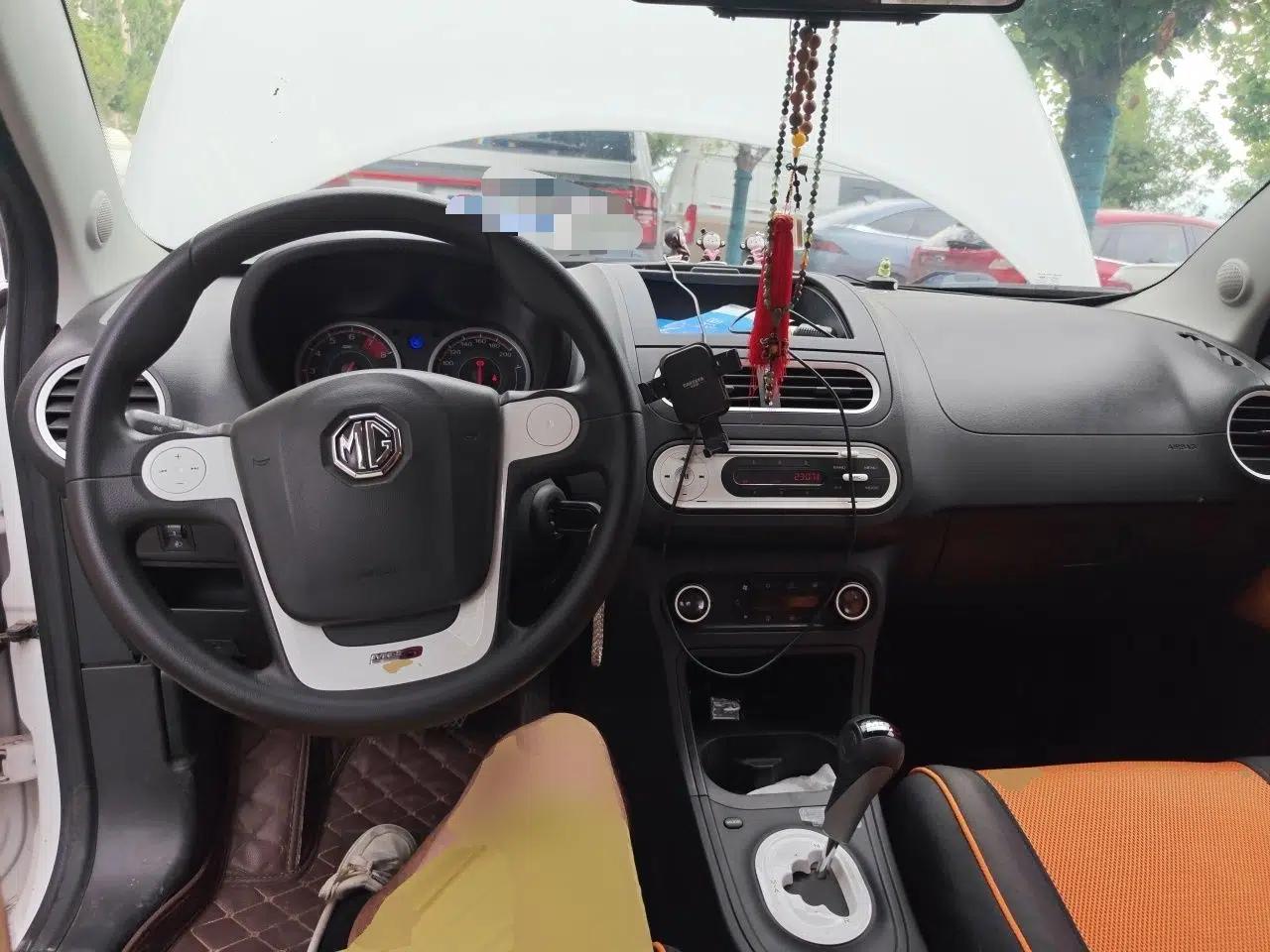 MG 3SW 2015 1.5L AMT Elite Model — миниатюра 10