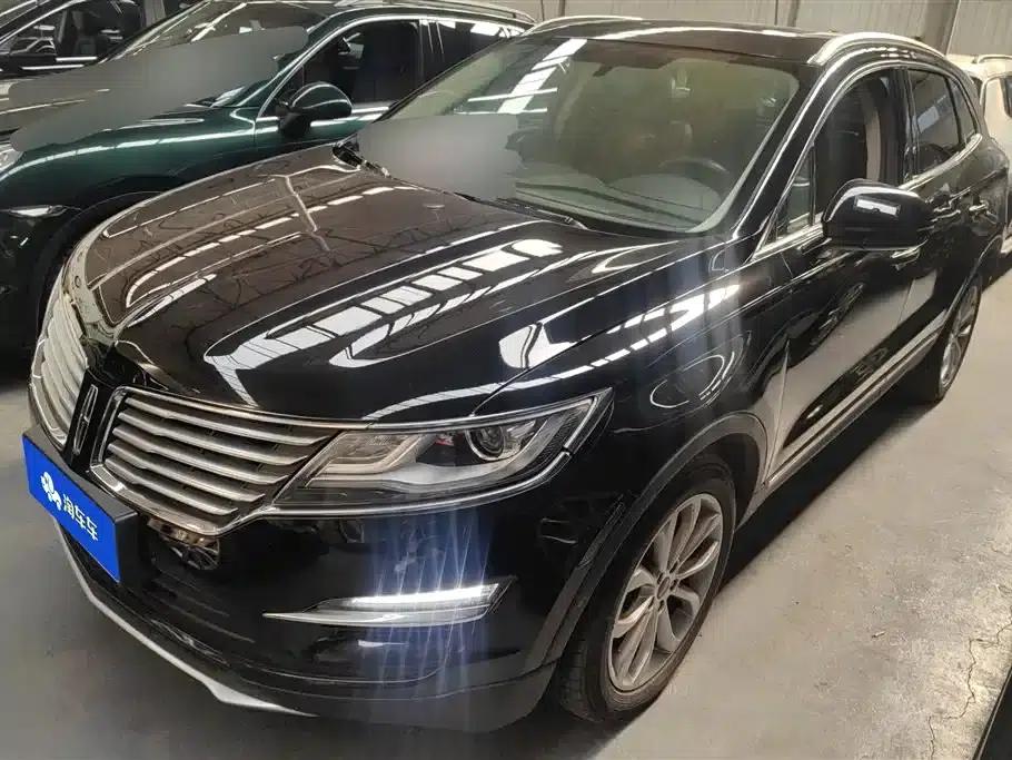 Lincoln MKC 2017 2.0T AWD Premium Edition — миниатюра 1