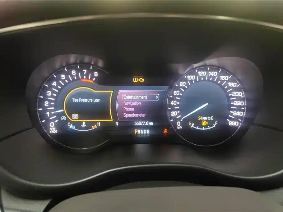 Lincoln MKC 2017 2.0T AWD Premium Edition — миниатюра 14