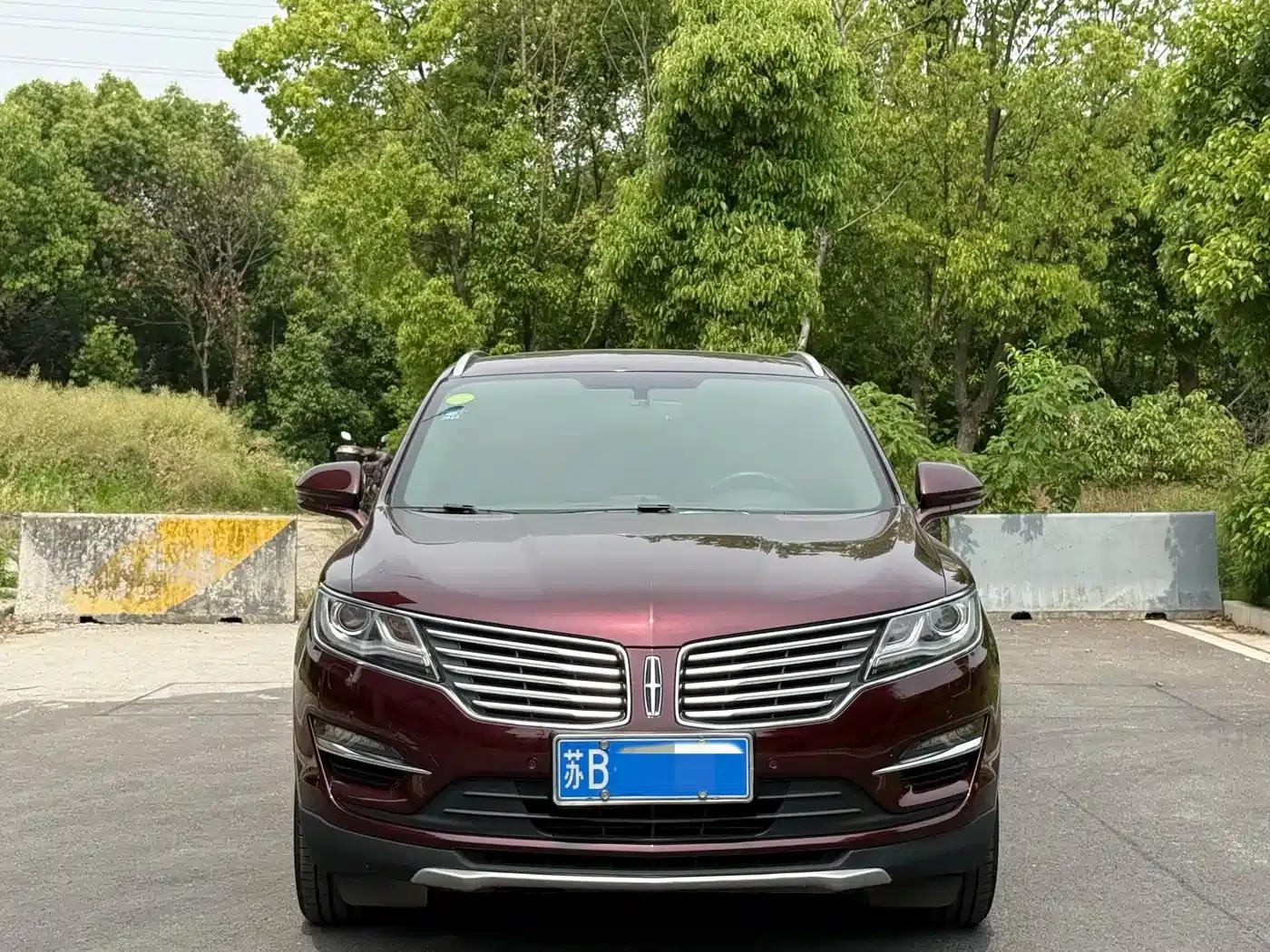 Lincoln MKC 2017 2.0T AWD Premium Edition — миниатюра 2