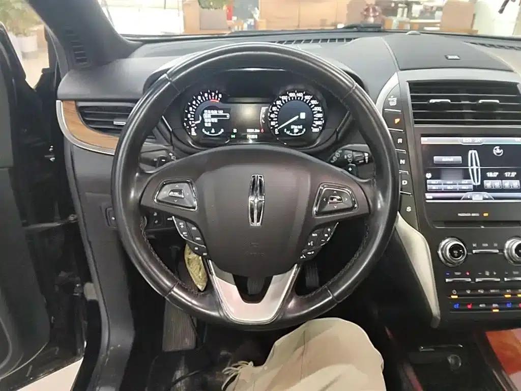Lincoln MKC 2014 2.0T AWD Premium Edition — миниатюра 11