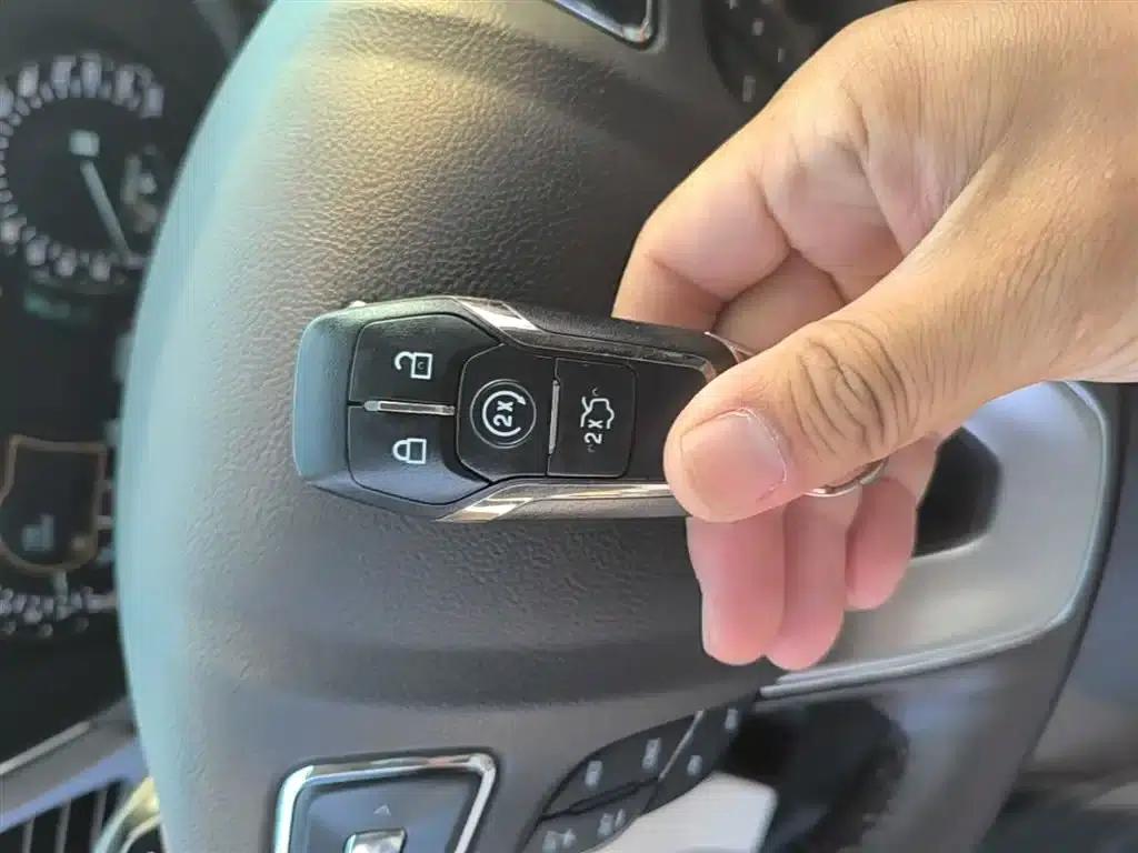 Lincoln MKC 2014 2.0T 2WD Premium Edition — миниатюра 9