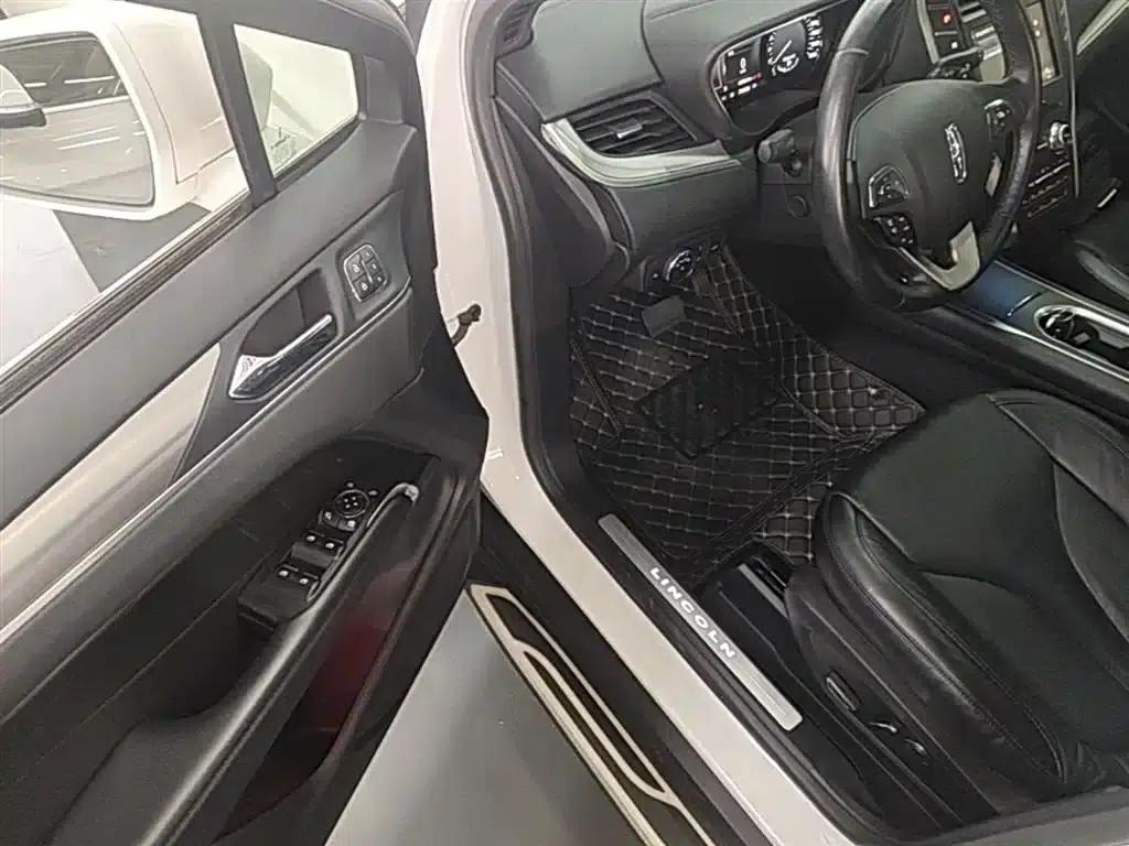 Lincoln MKC 2019 2.0T Two-Wheel Drive Premium Edition (China VI Emission Standard) — миниатюра 16