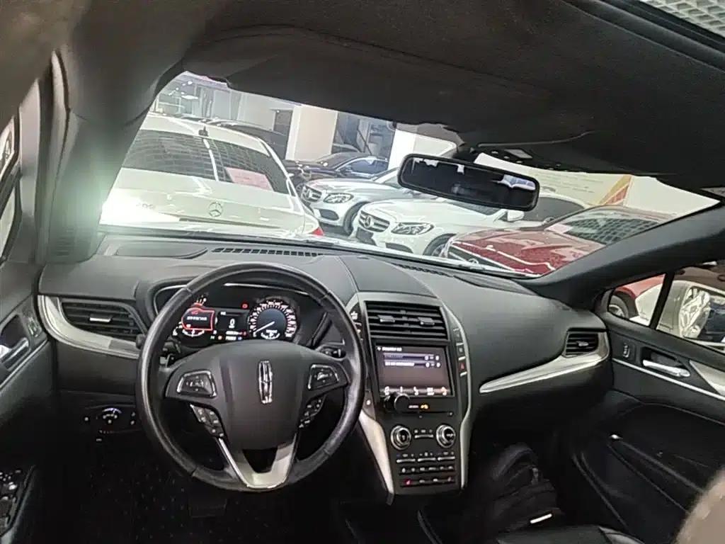 Lincoln MKC 2019 2.0T Two-Wheel Drive Premium Edition (China VI Emission Standard) — миниатюра 10