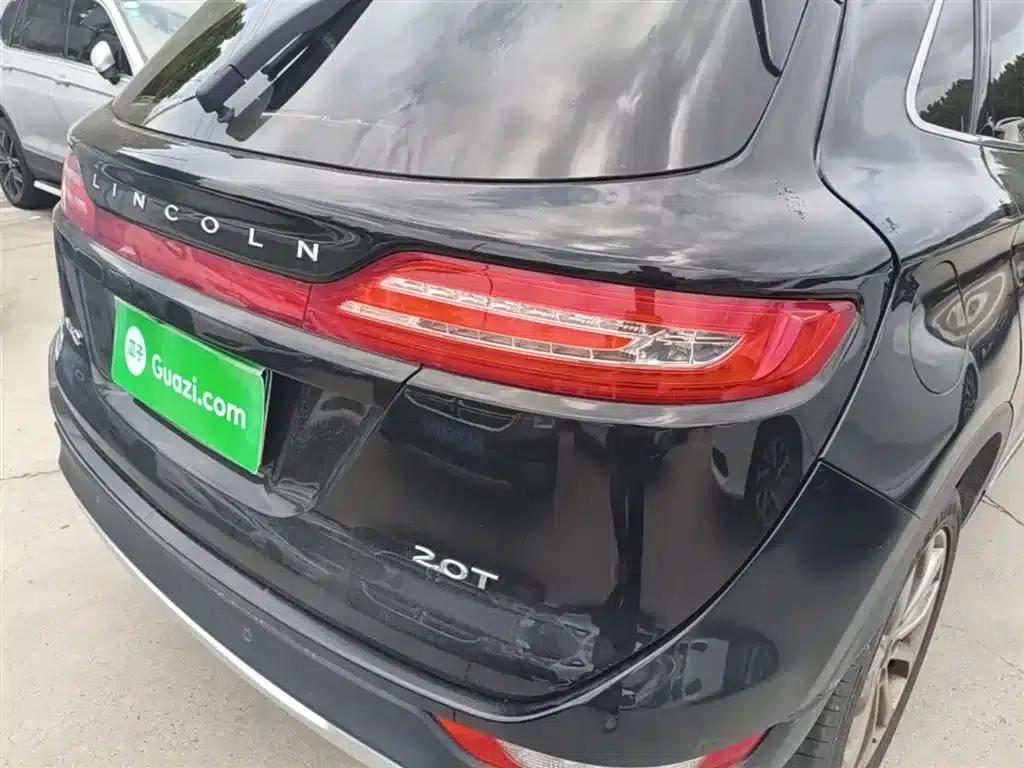 Lincoln MKC 2017 2.0T 2WD Premium Edition — миниатюра 8
