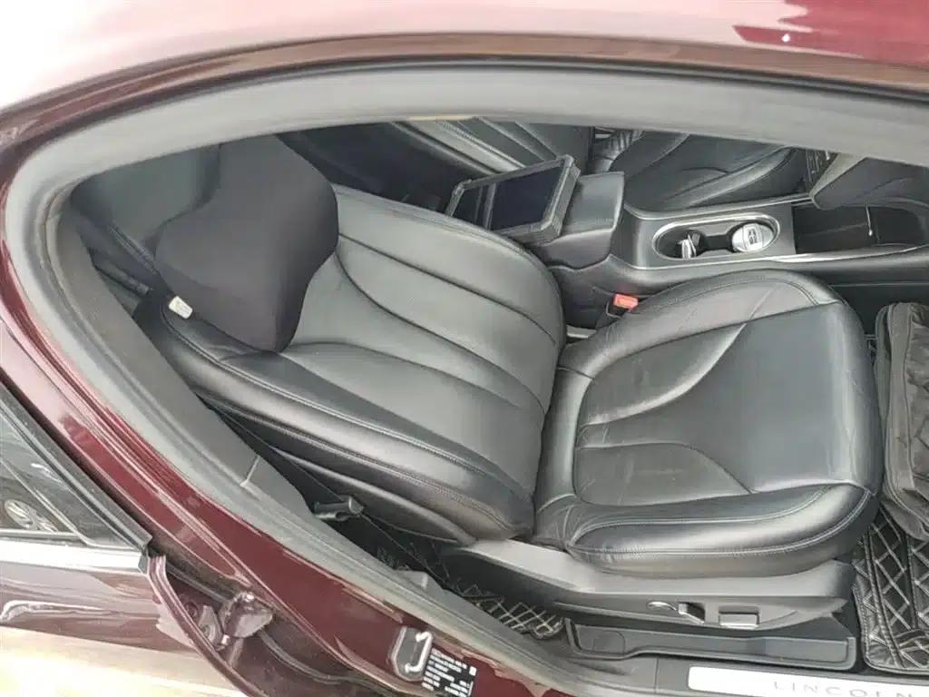 Lincoln MKC 2017 2.0T Two-Wheel Drive Premium Edition — миниатюра 25