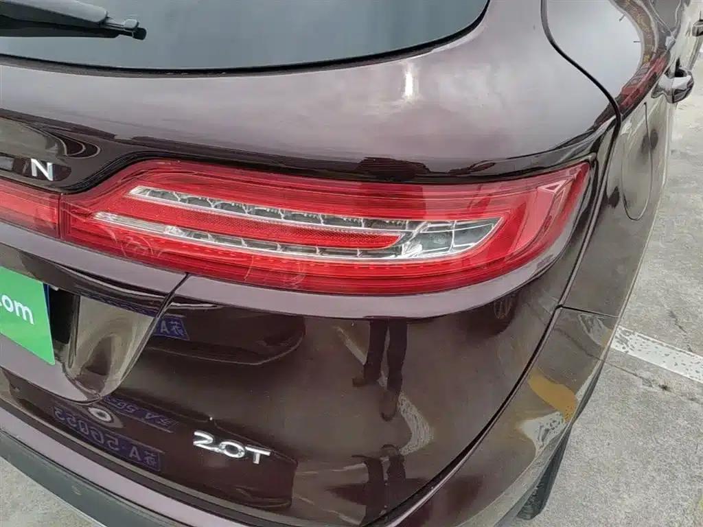 Lincoln MKC 2017 2.0T Two-Wheel Drive Premium Edition — миниатюра 8