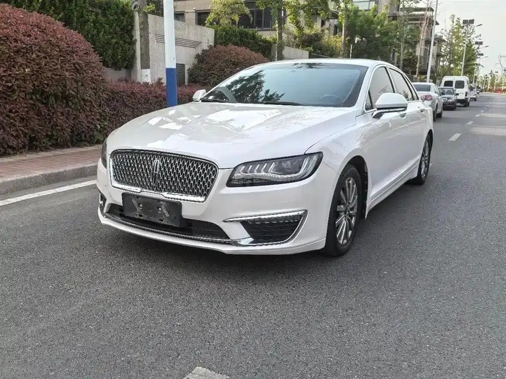 Lincoln MKZ 2018 2.0T Premium Edition — миниатюра 1