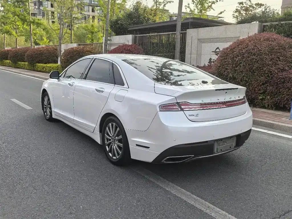 Lincoln MKZ 2018 2.0T Premium Edition — миниатюра 5