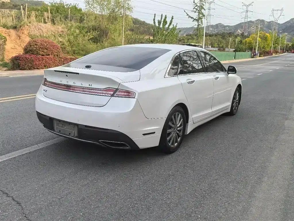Lincoln MKZ 2018 2.0T Premium Edition — миниатюра 6