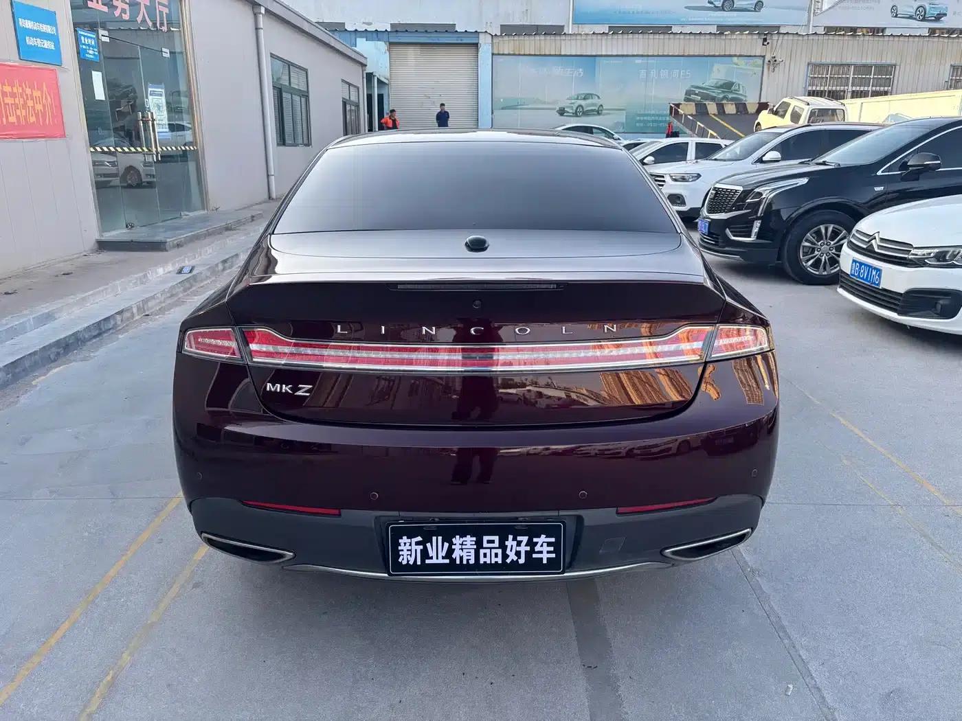 Lincoln MKZ 2018 2.0T Premium Edition — миниатюра 11