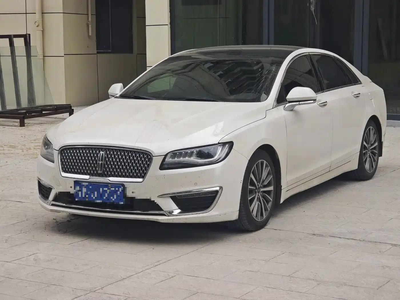 Lincoln MKZ 2018 2.0T Premium Edition — миниатюра 1
