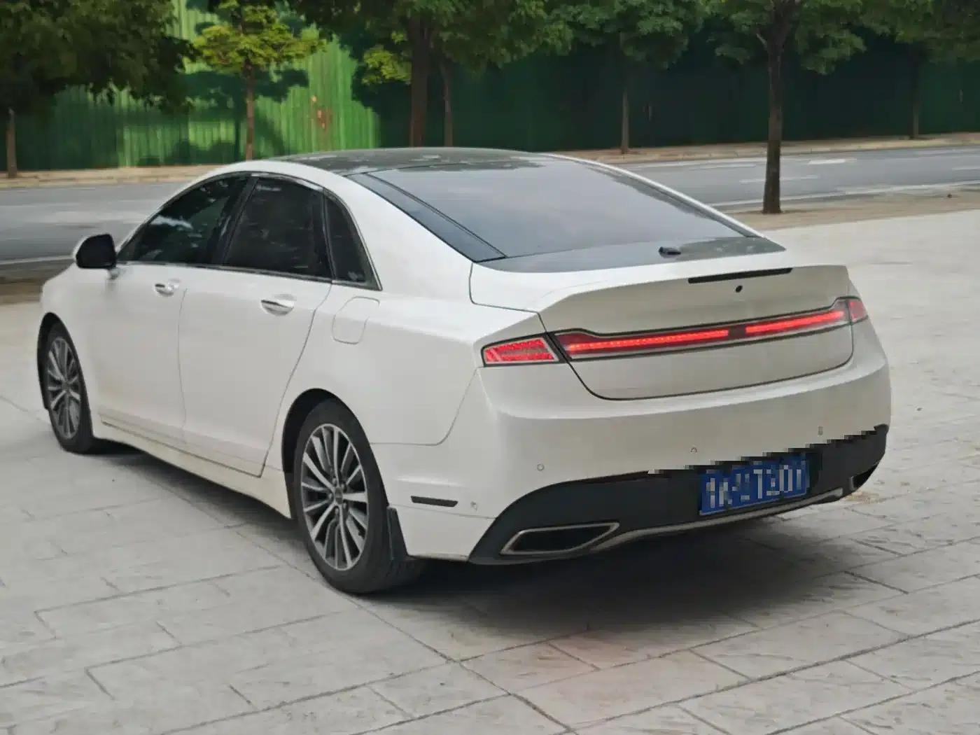 Lincoln MKZ 2018 2.0T Premium Edition — миниатюра 7
