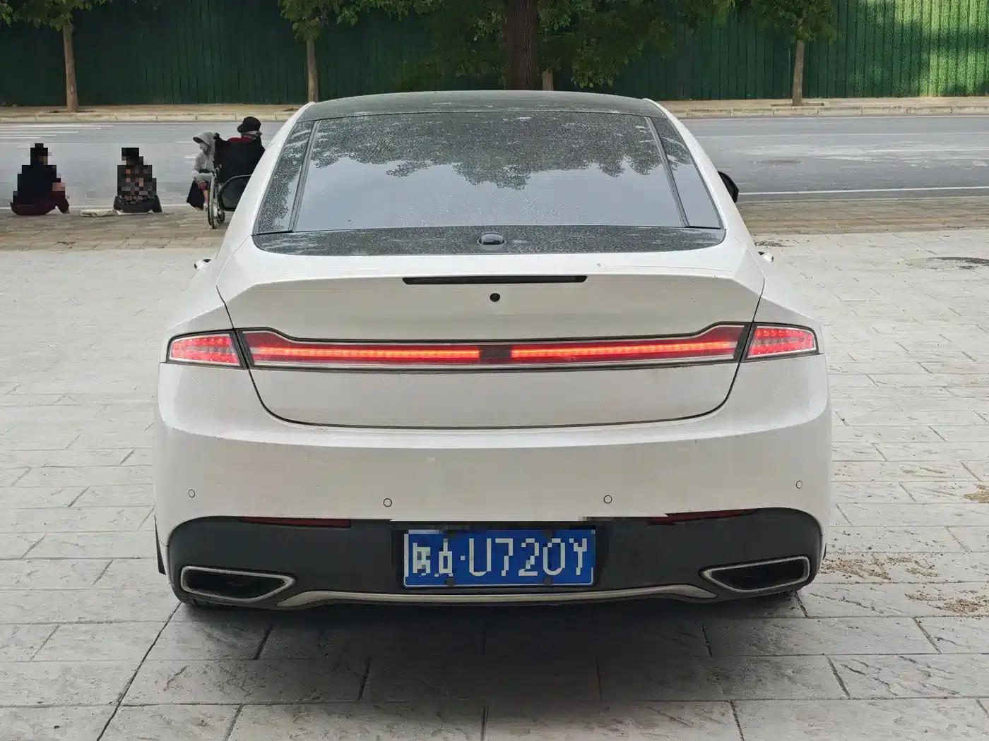 Lincoln MKZ 2018 2.0T Premium Edition — миниатюра 8