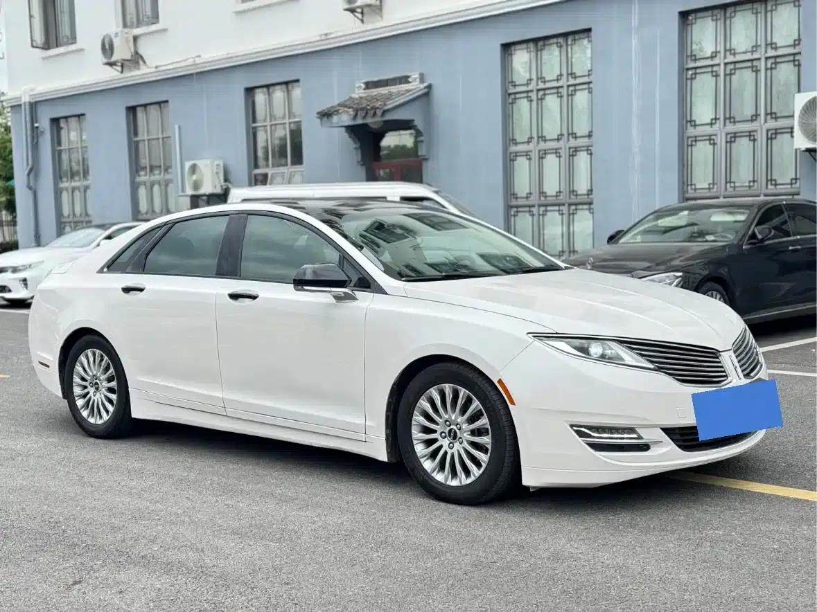 Lincoln MKZ 2014 2.0T Premium Edition — миниатюра 3