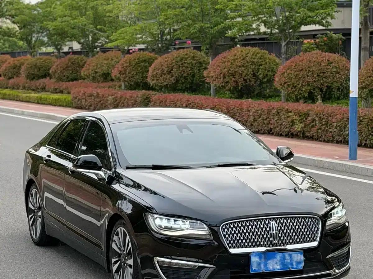 Lincoln MKZ 2017 2.0T Premium Edition — миниатюра 3
