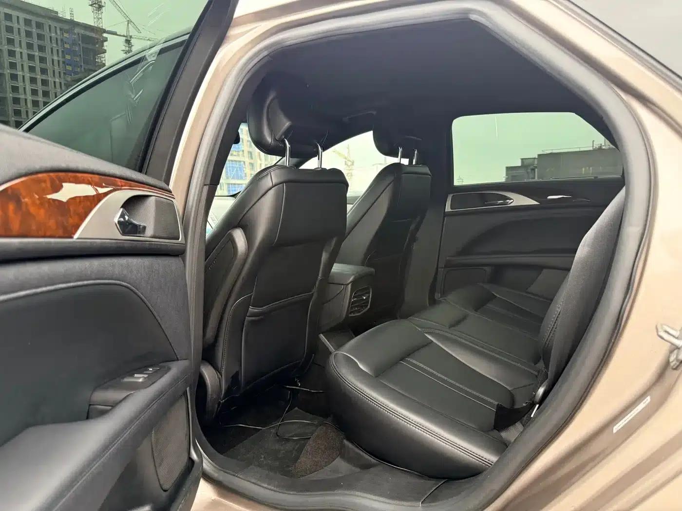 Lincoln MKZ 2019 2.0T Premium Edition (National V Emission Standard) — миниатюра 13