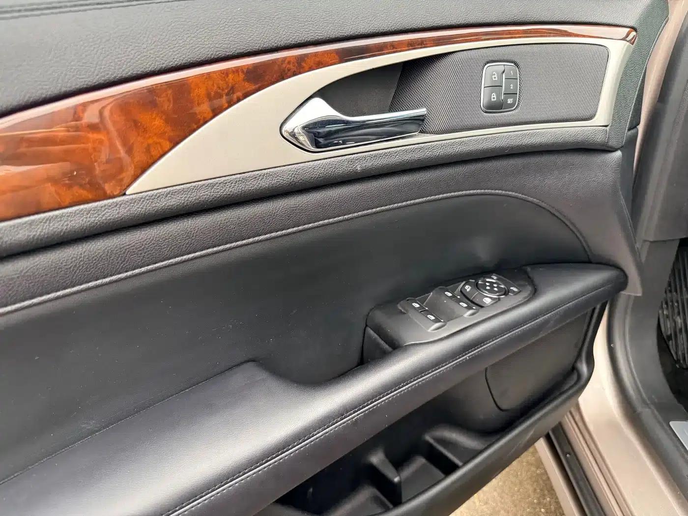 Lincoln MKZ 2019 2.0T Premium Edition (National V Emission Standard) — миниатюра 14