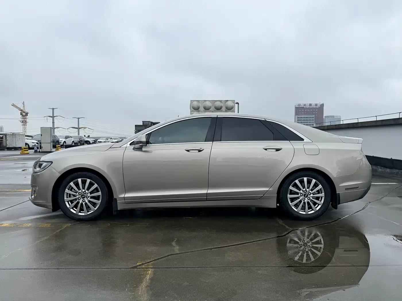 Lincoln MKZ 2019 2.0T Premium Edition (National V Emission Standard) — миниатюра 7