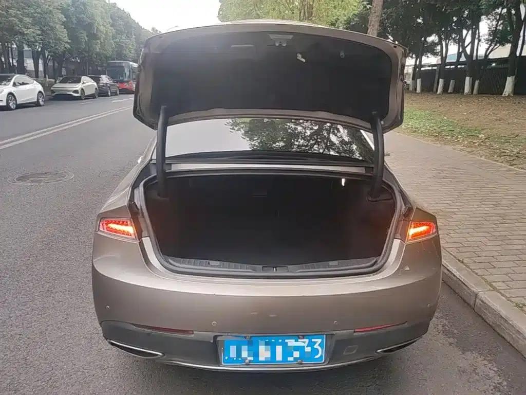 Lincoln MKZ 2018 2.0T Premium Edition — миниатюра 19