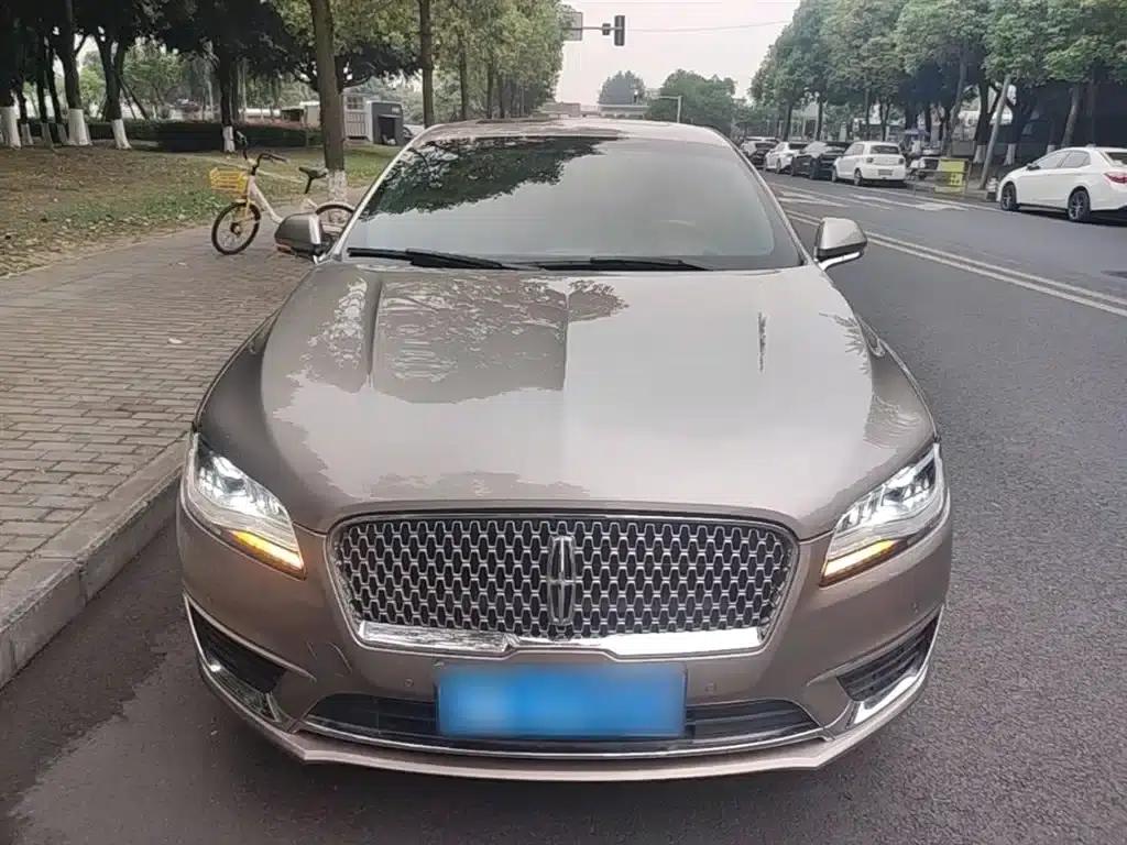 Lincoln MKZ 2018 2.0T Premium Edition — миниатюра 3