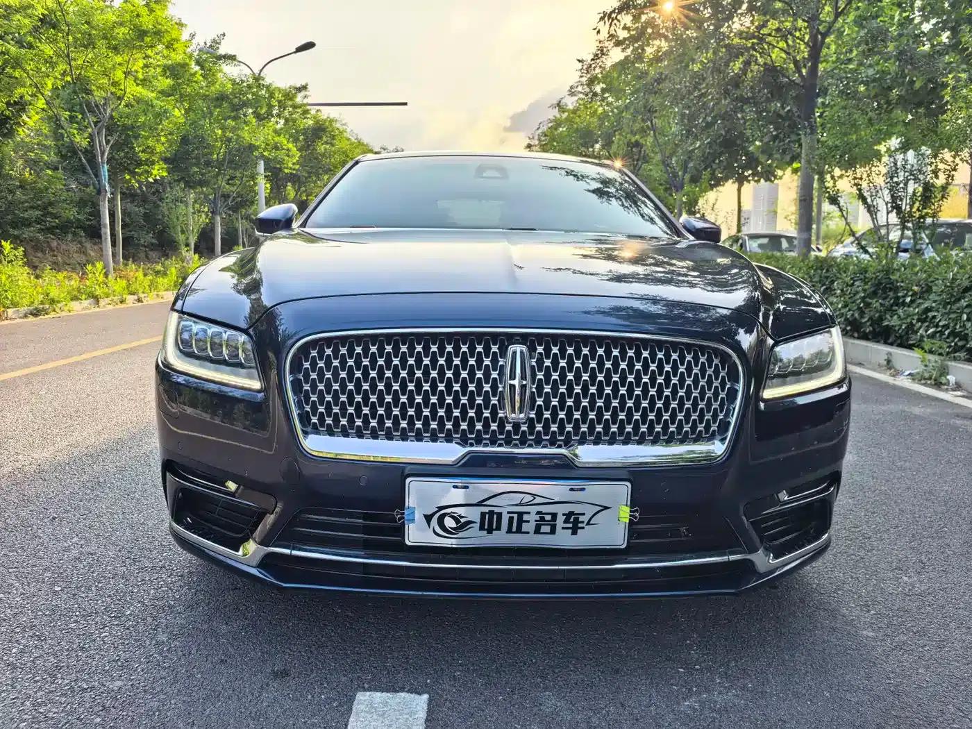 Lincoln Continental 2017 2.0T Two-Wheel Drive Premium Edition — миниатюра 3