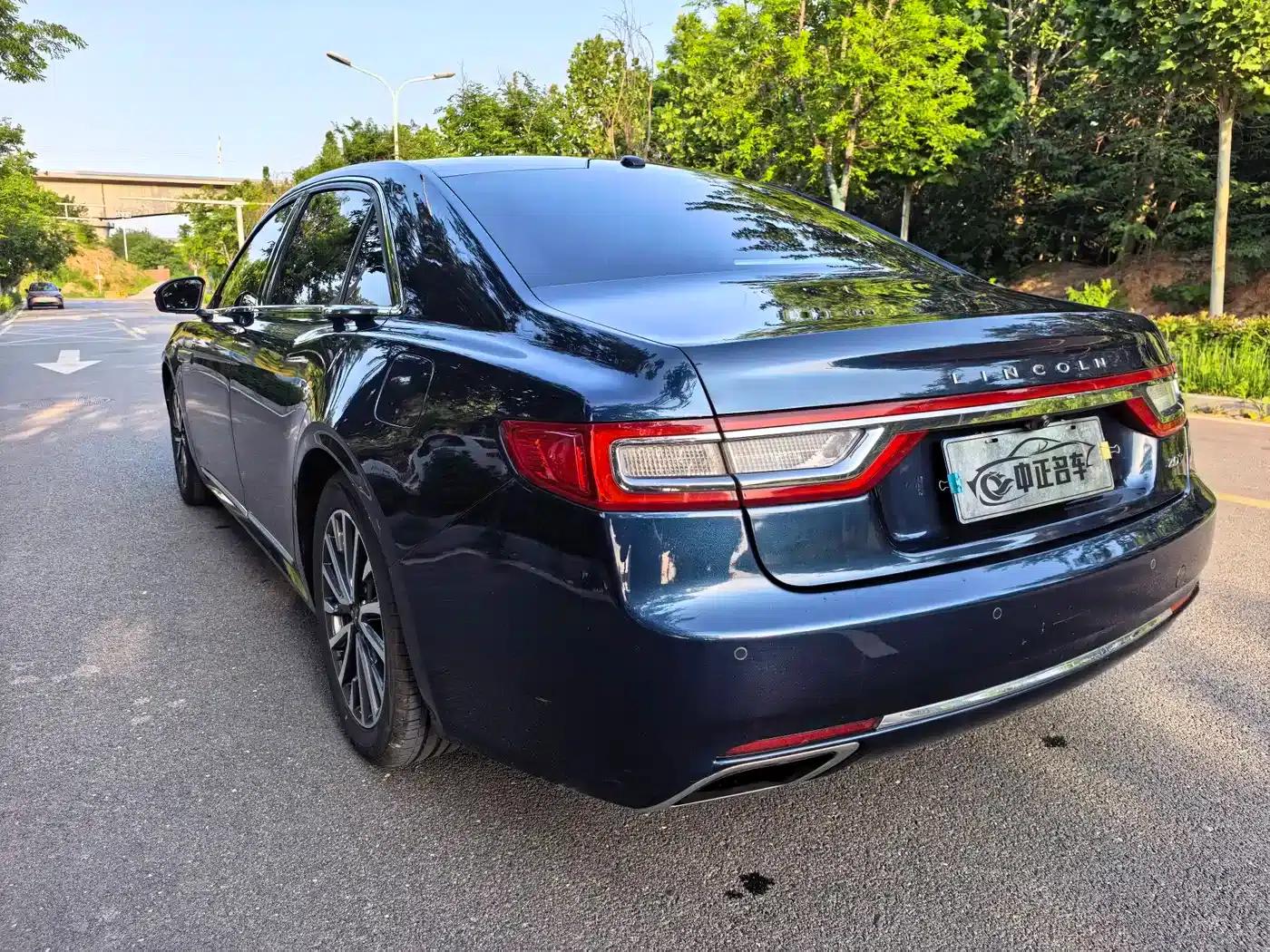 Lincoln Continental 2017 2.0T Two-Wheel Drive Premium Edition — миниатюра 4