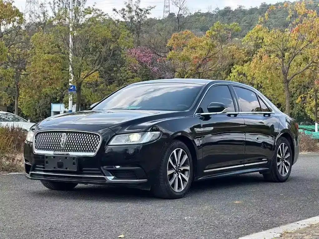 Lincoln Continental 2018 2.0T Two-Wheel Drive Premium Edition — миниатюра 1