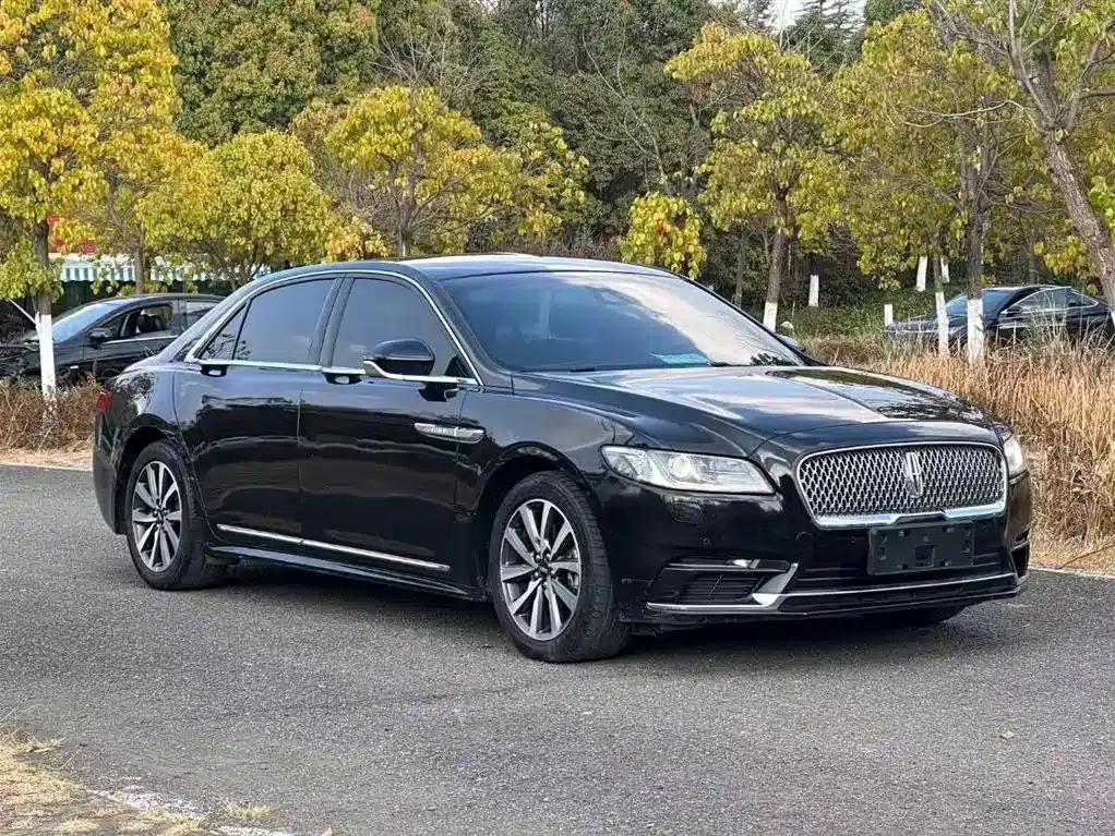 Lincoln Continental 2018 2.0T Two-Wheel Drive Premium Edition — миниатюра 3