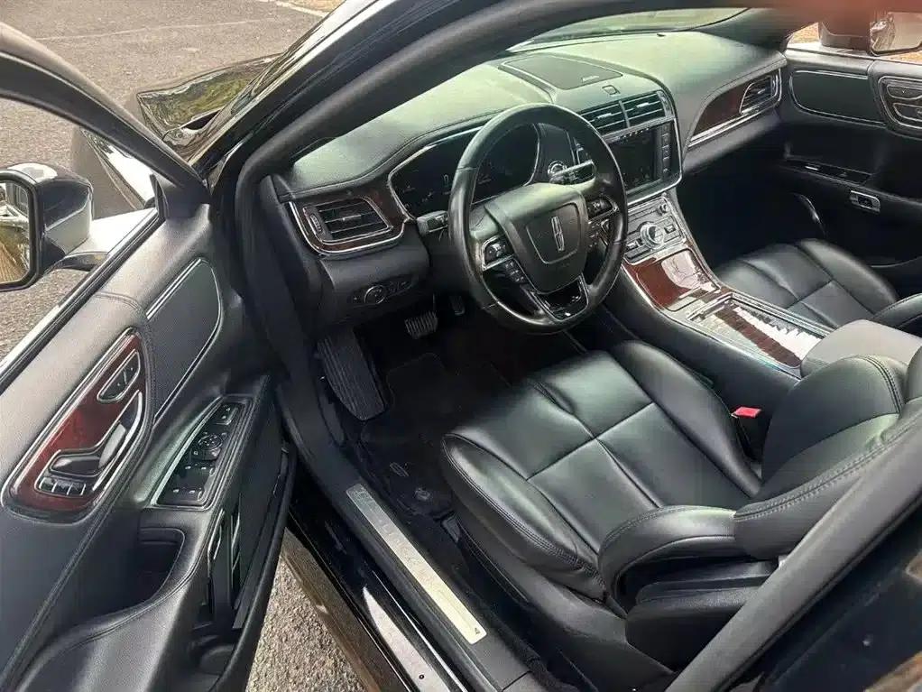 Lincoln Continental 2018 2.0T Two-Wheel Drive Premium Edition — миниатюра 6