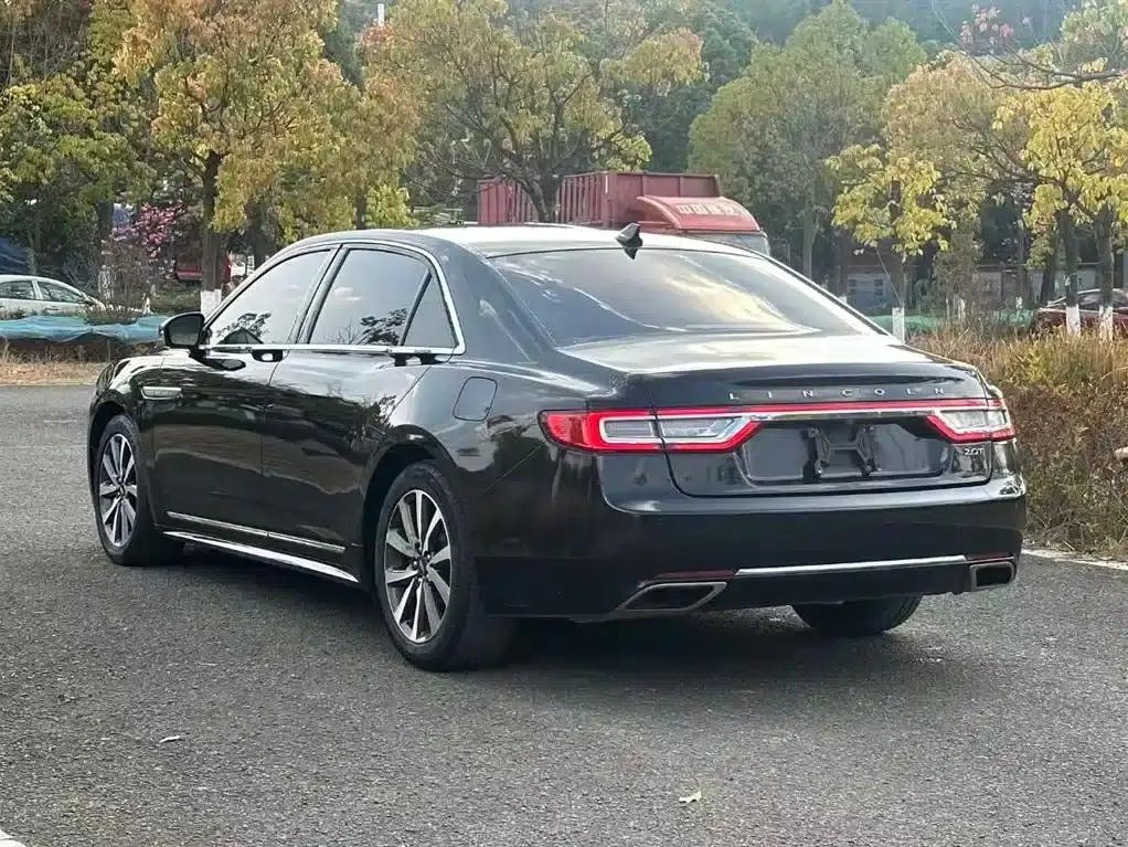 Lincoln Continental 2018 2.0T Two-Wheel Drive Premium Edition — миниатюра 9