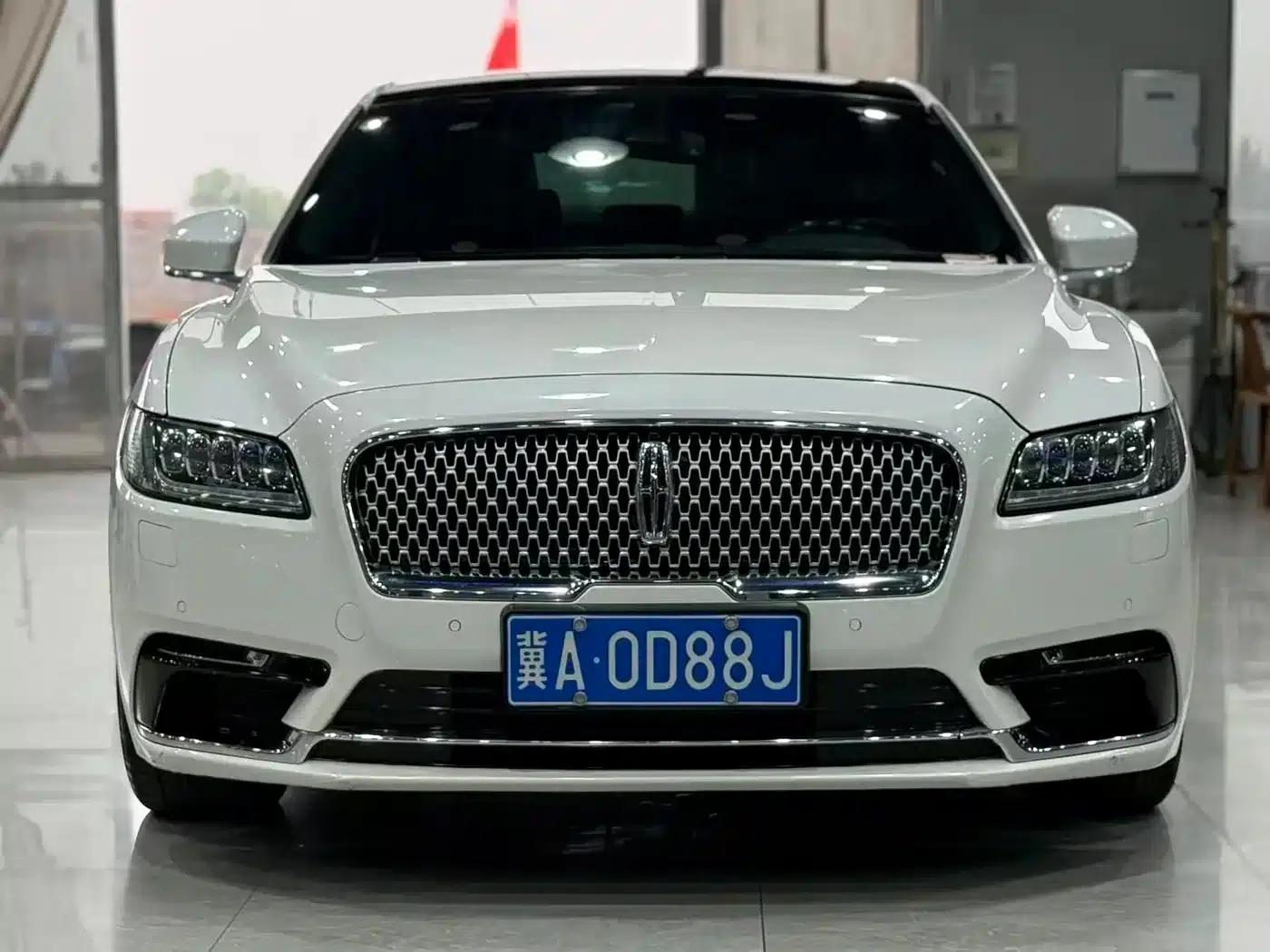 Lincoln Continental 2017 2.0T Two-Wheel Drive Premium Edition — миниатюра 2