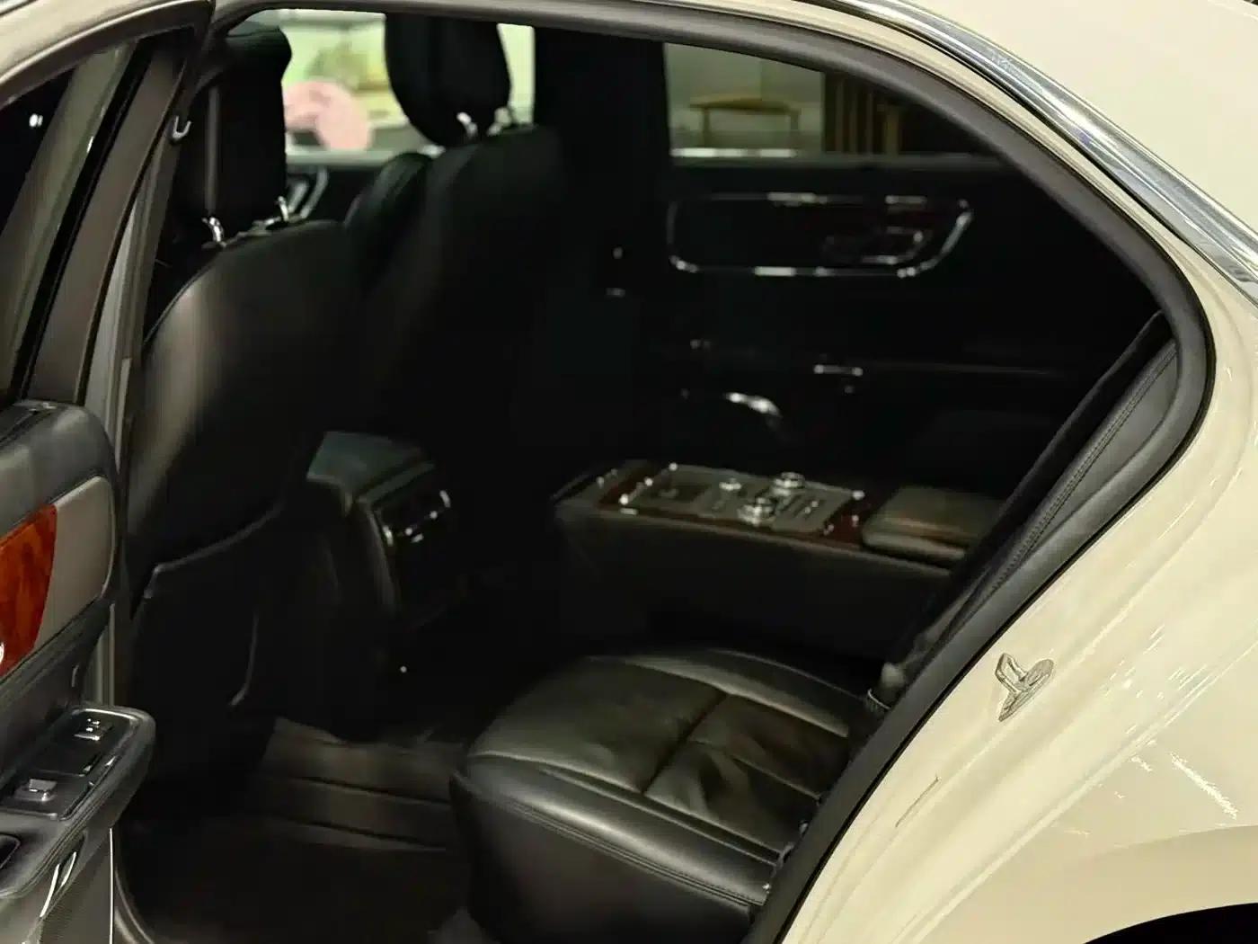 Lincoln Continental 2017 2.0T Two-Wheel Drive Premium Edition — миниатюра 14