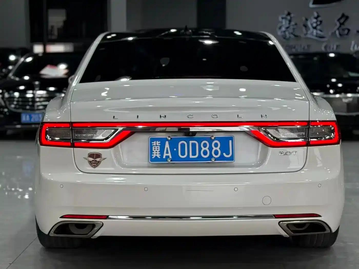 Lincoln Continental 2017 2.0T Two-Wheel Drive Premium Edition — миниатюра 20