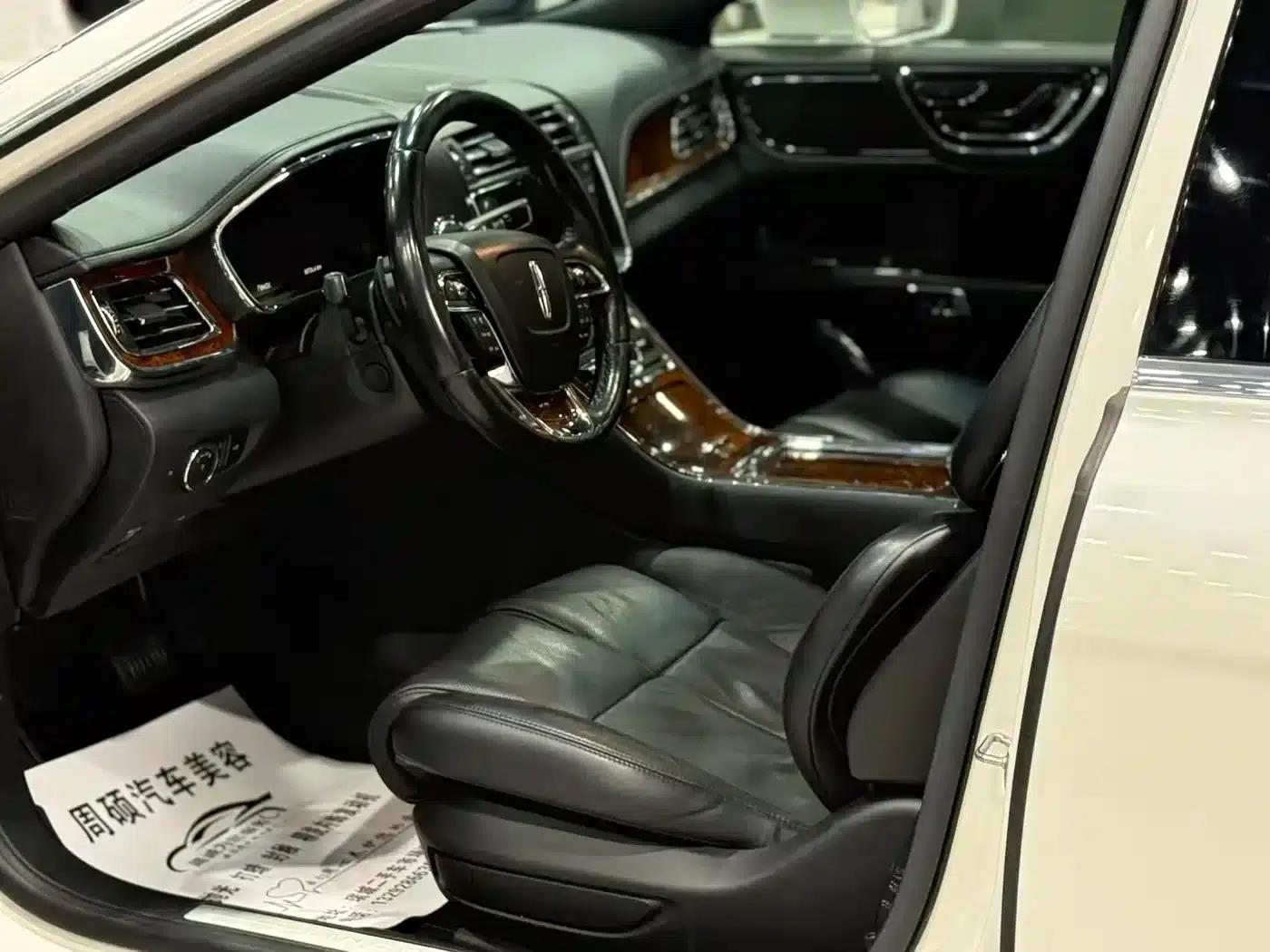 Lincoln Continental 2017 2.0T Two-Wheel Drive Premium Edition — миниатюра 4