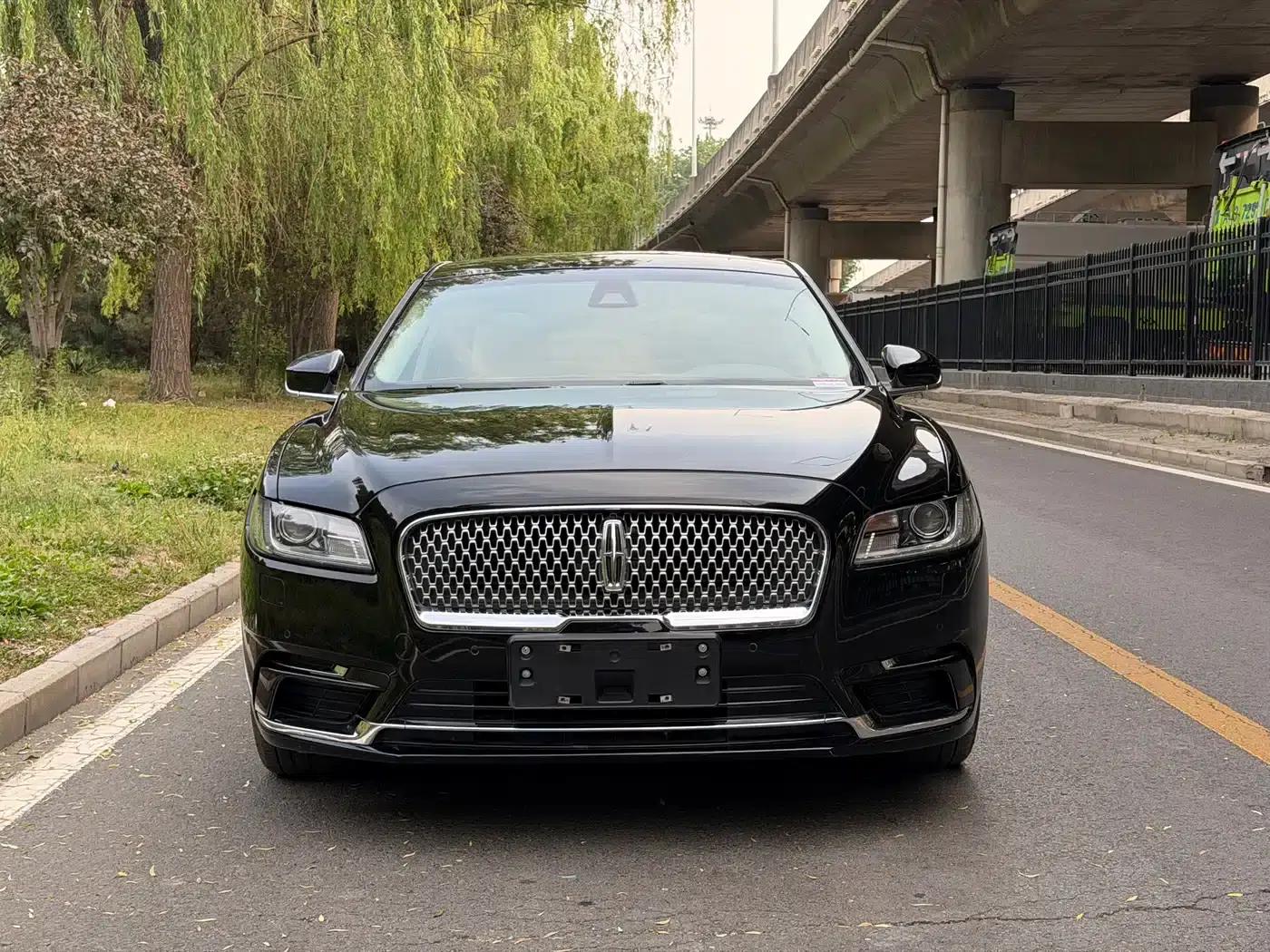 Lincoln Continental 2017 2.0T Two-Wheel Drive Premium Edition — миниатюра 2