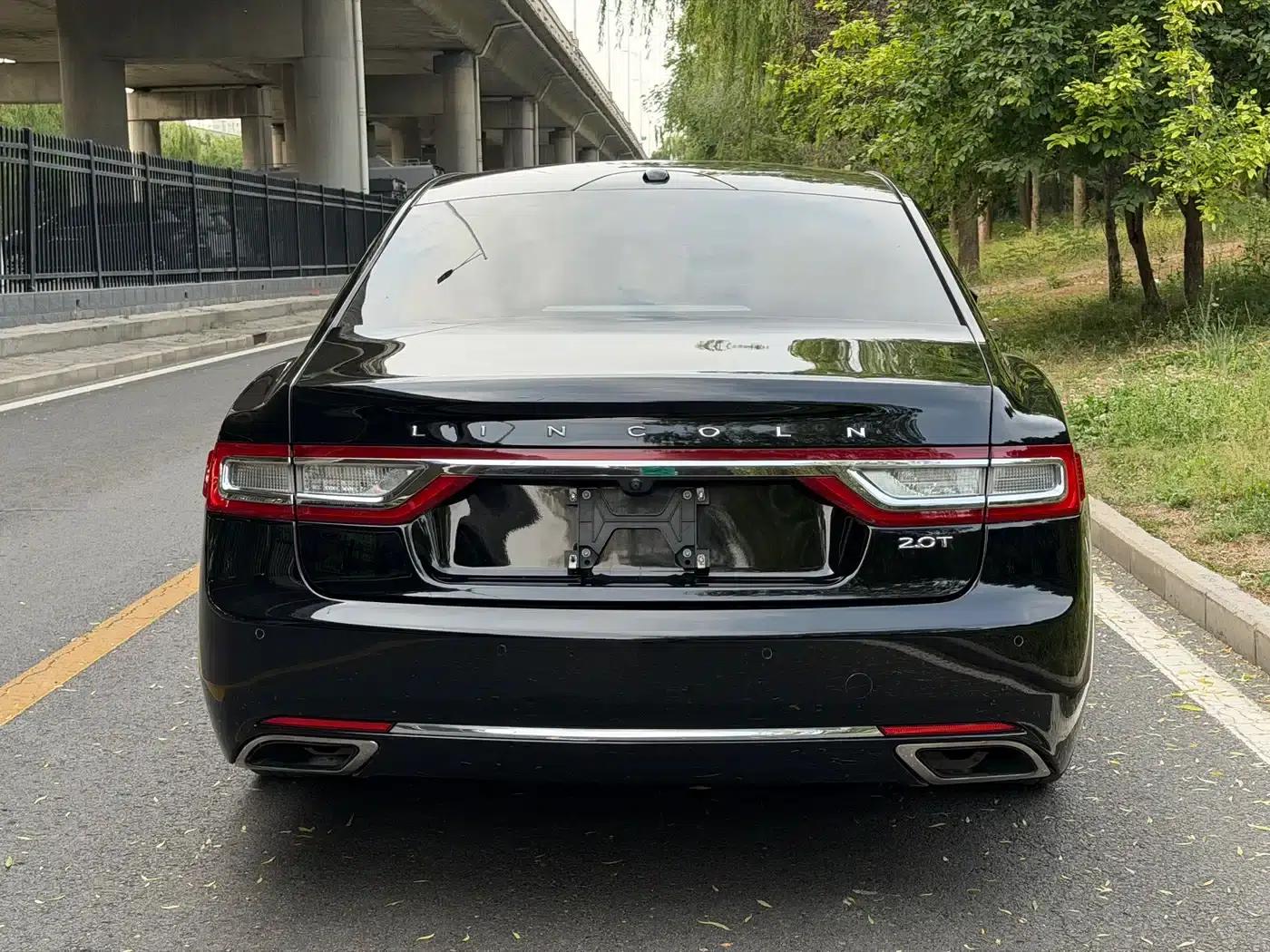 Lincoln Continental 2017 2.0T Two-Wheel Drive Premium Edition — миниатюра 18
