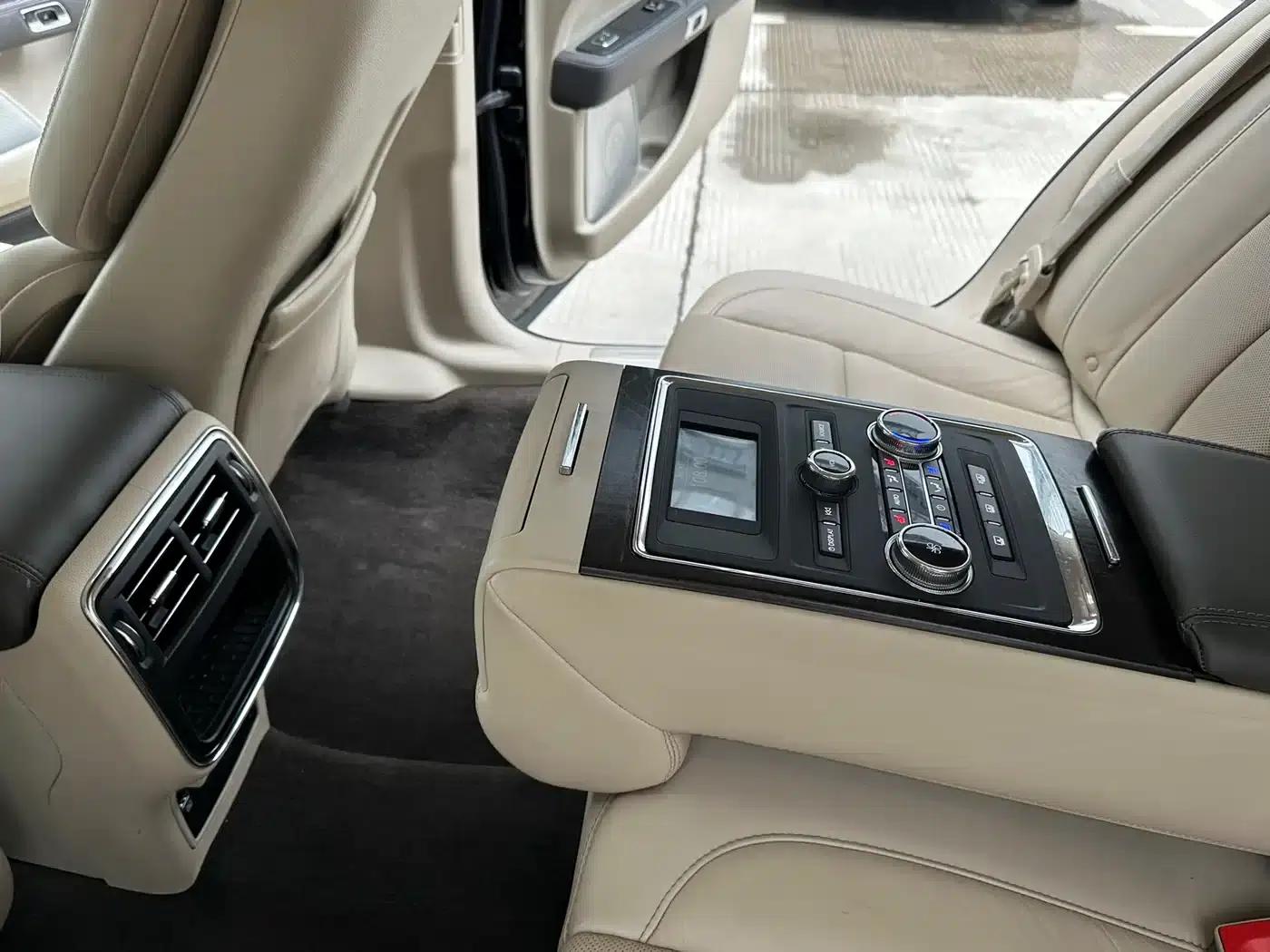 Lincoln Continental 2018 3.0T AWD Reserve — миниатюра 17