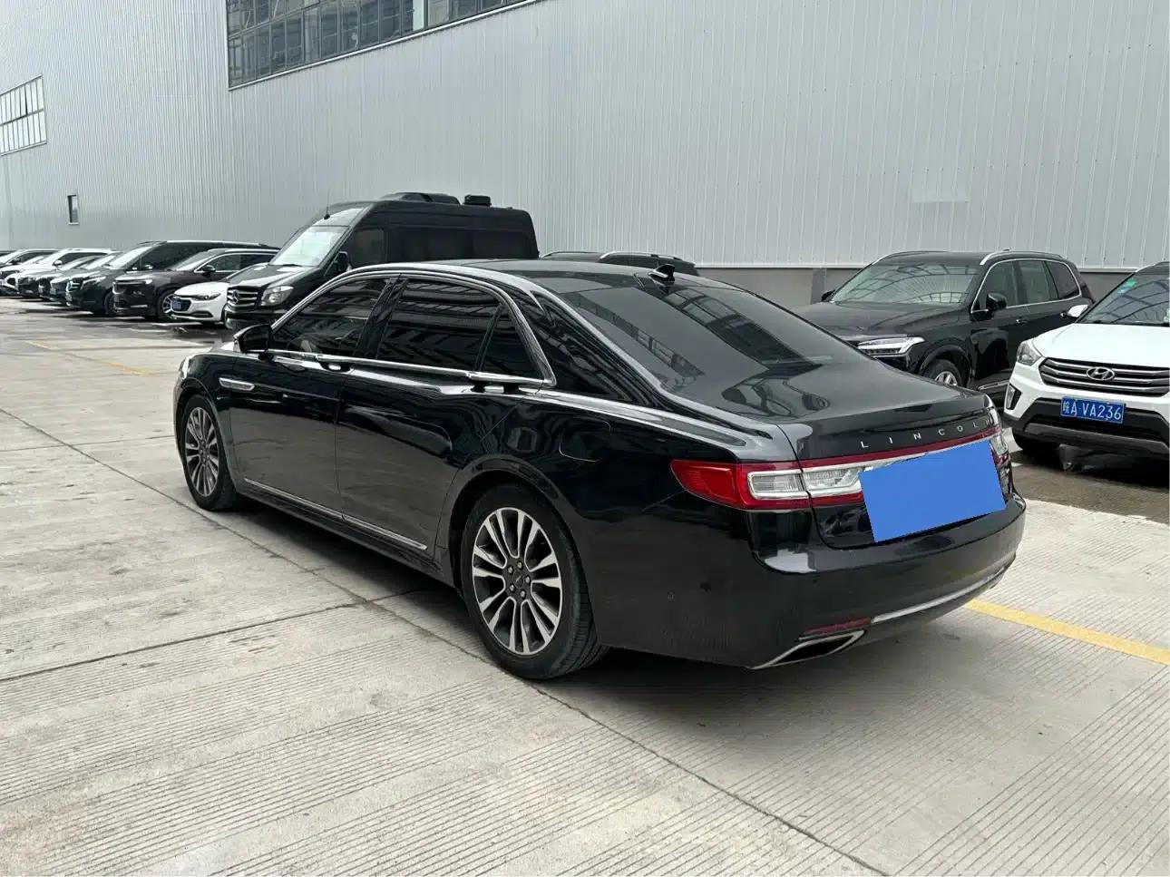Lincoln Continental 2018 3.0T AWD Reserve — миниатюра 6