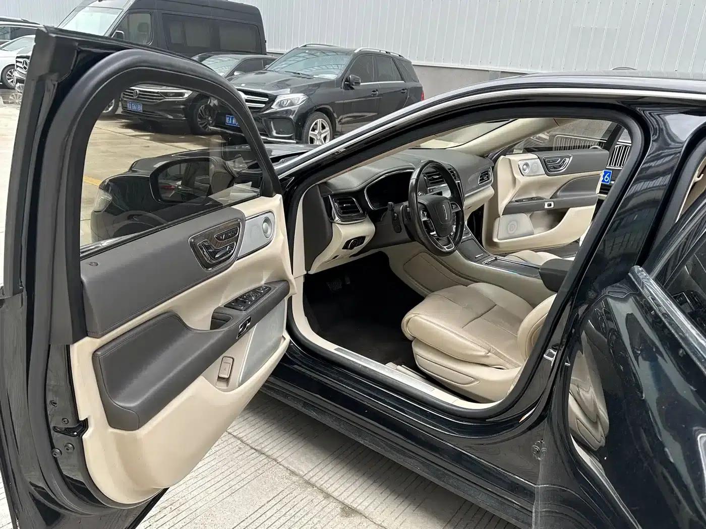 Lincoln Continental 2018 3.0T AWD Reserve — миниатюра 8