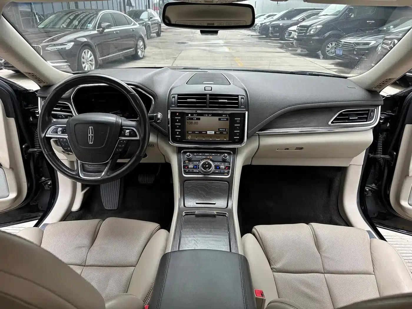 Lincoln Continental 2018 3.0T AWD Reserve — миниатюра 10