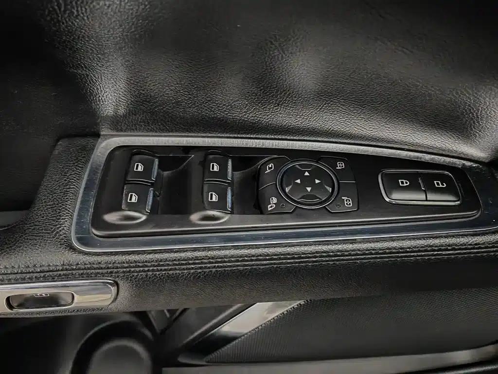 Lincoln Continental 2017 2.0T Two-Wheel Drive Premium Edition — миниатюра 9
