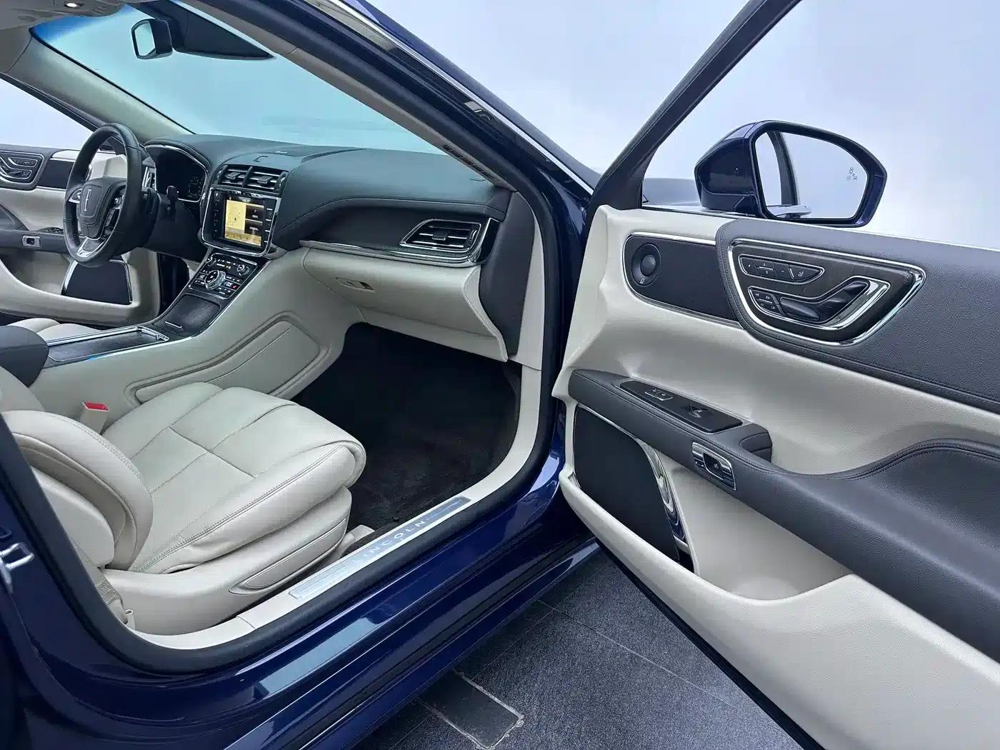 Lincoln Continental 2017 3.0T AWD Reserve — миниатюра 12