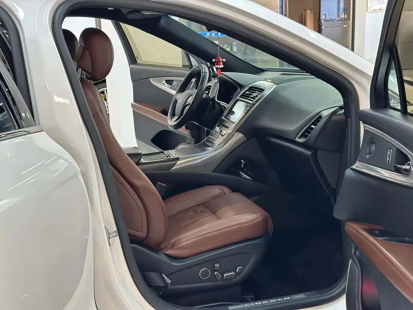 Lincoln MKX 2015 2.7T AWD Premium Edition — миниатюра 12