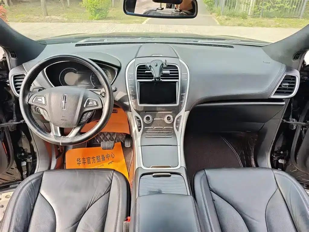 Lincoln MKX 2015 2.0T Two-Wheel Drive Premium Edition — миниатюра 6