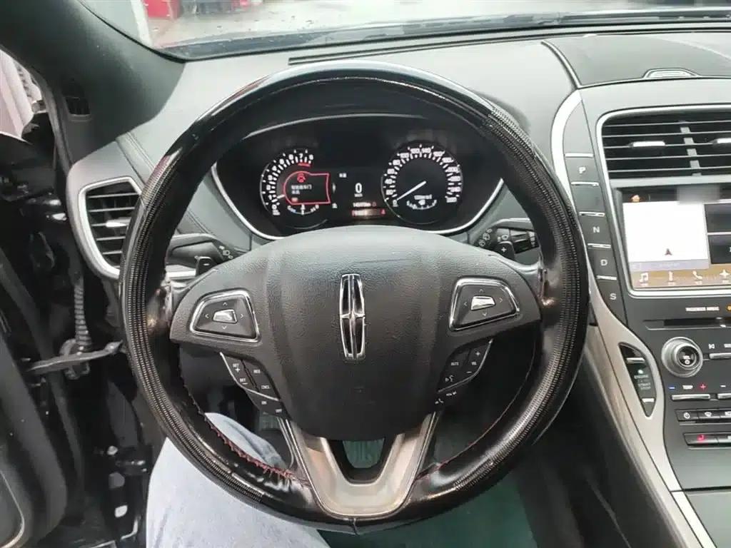Lincoln MKX 2017 2.0T Two-Wheel Drive Premium Edition — миниатюра 11
